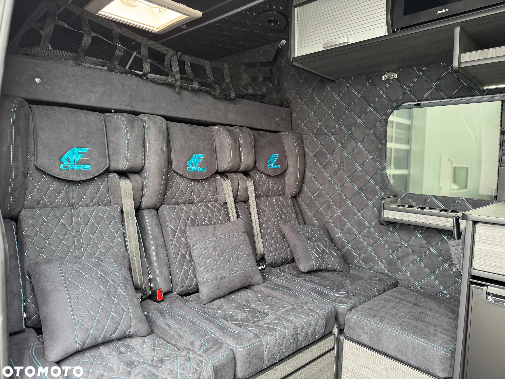 Mercedes-Benz Sprinter - 24
