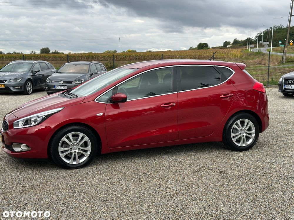 Kia Ceed Cee'd 1.6 CRDi Business Line - 4