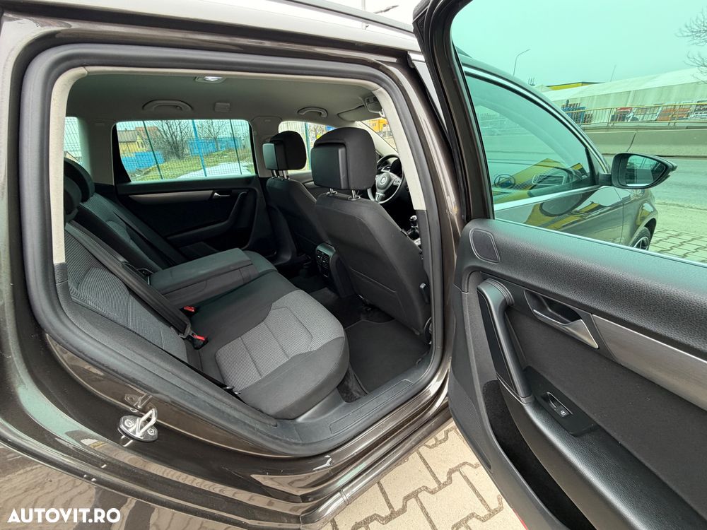 Volkswagen Passat 2.0 TDI BlueMotion Technology Business Edition - 35