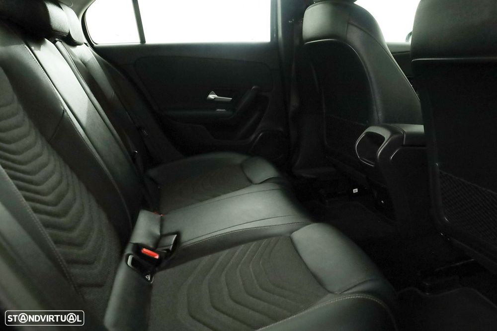 Mercedes-Benz A 200 Standard - 21