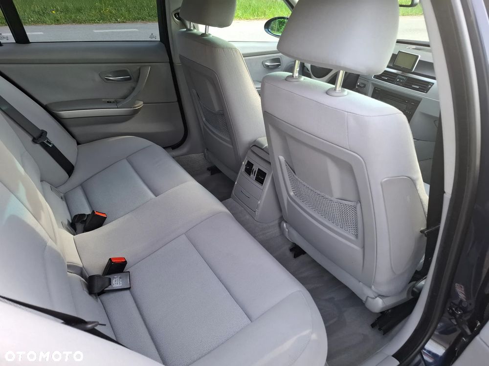 BMW Seria 3 - 13