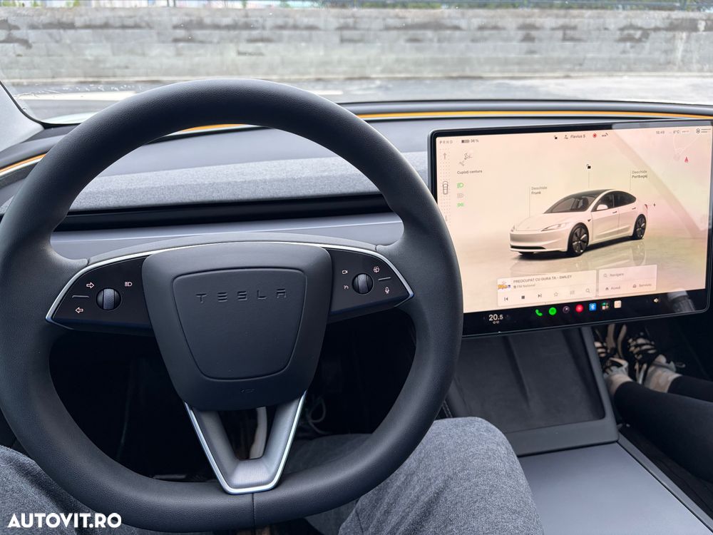 Tesla Model 3 - 7