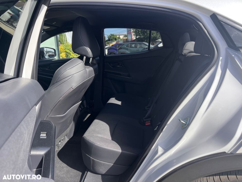 Toyota C-HR - 12