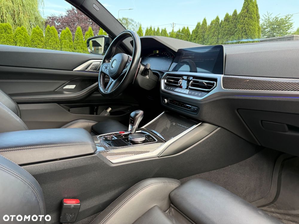BMW M4 Competition M xDrive sport - 38