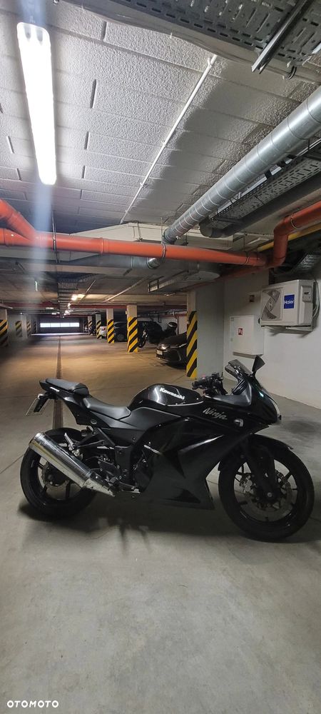 Kawasaki Ninja 250R - 9