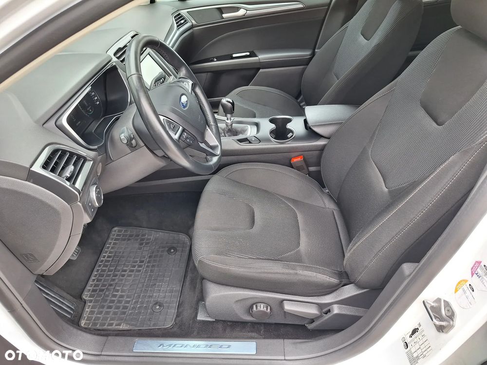 Ford Mondeo 2.0 EcoBlue Titanium - 18