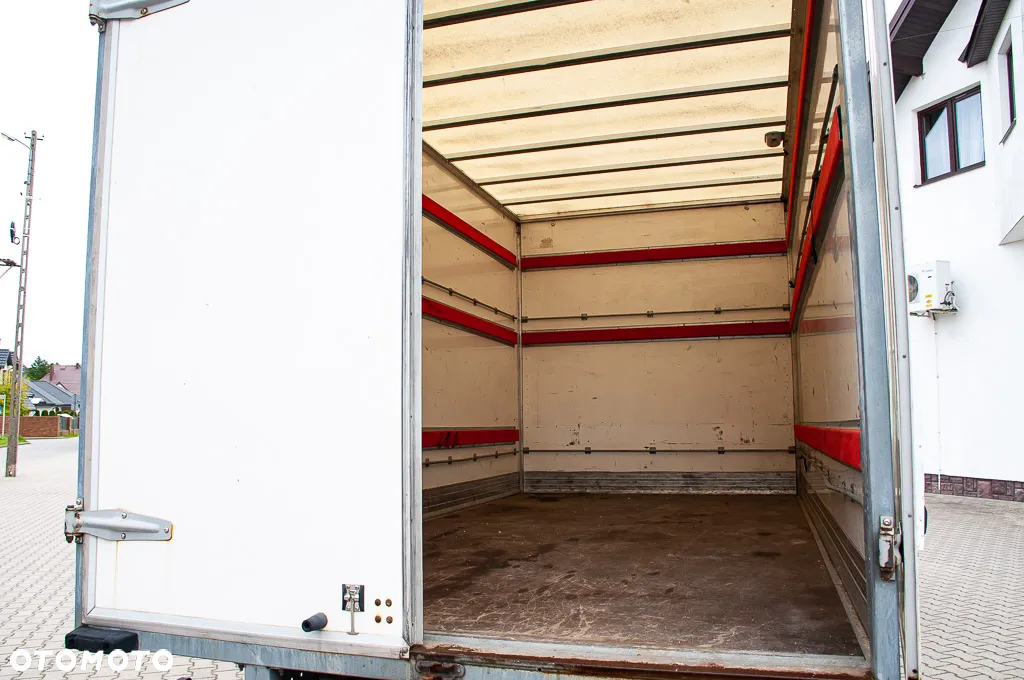 Ford Transit - 25