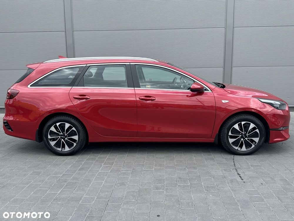 Kia Ceed 1.5 T-GDI M - 11