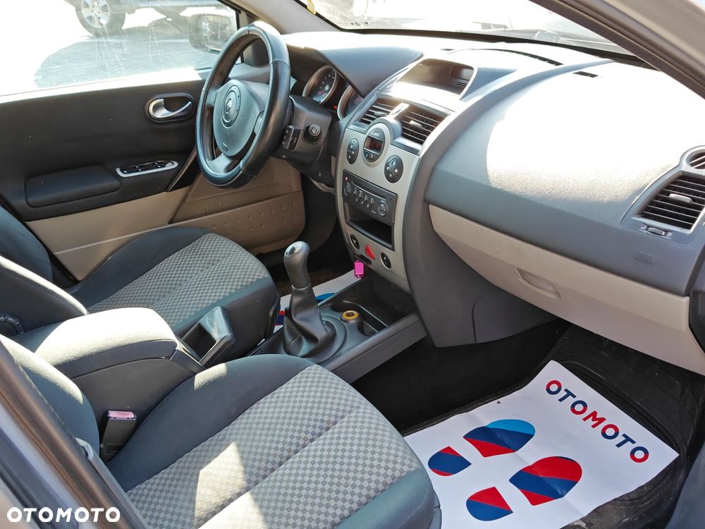 Renault Thalia 1.4 16V Alize - 17