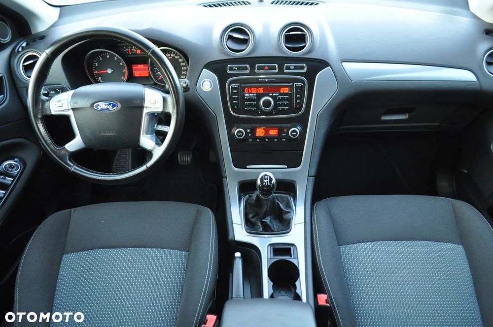 Ford Mondeo 2.0 Titanium - 4