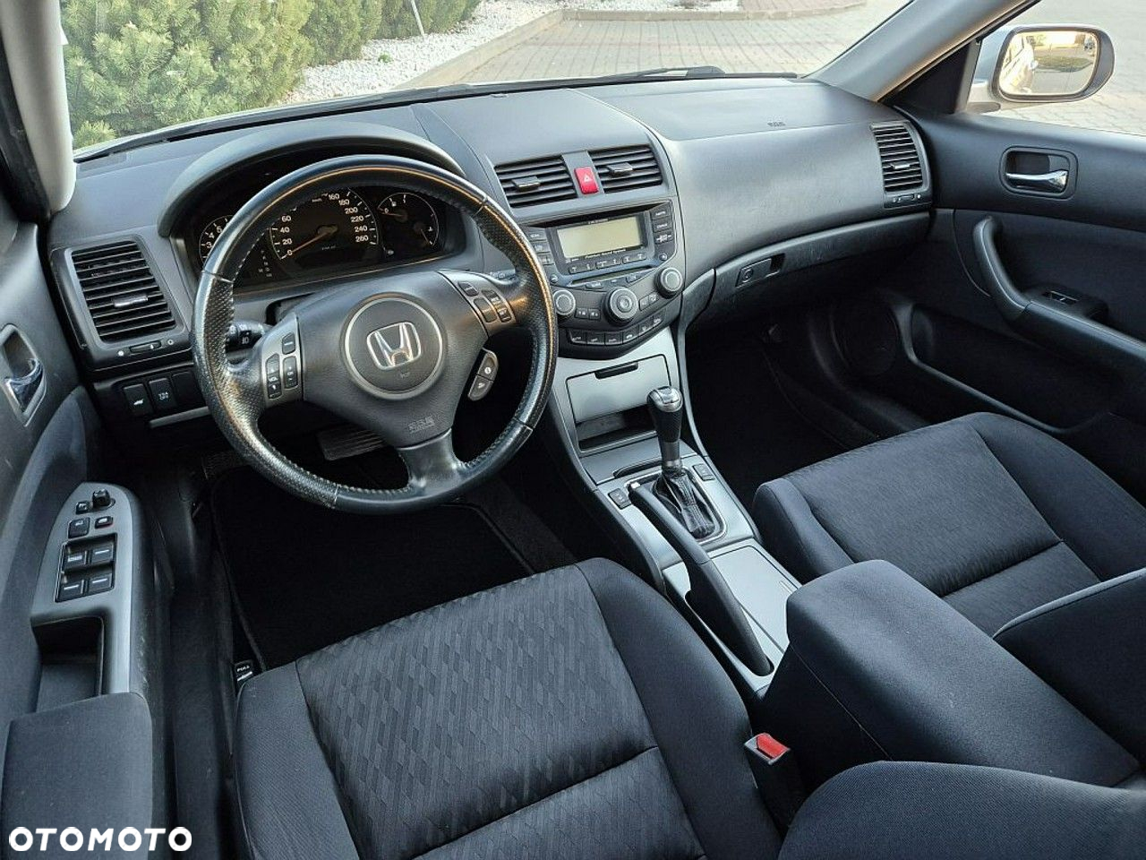Honda Accord Tourer 2.4 i Automatik Executive - 8