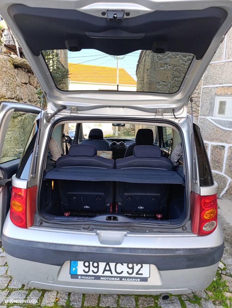 Peugeot 1007 1.4 HDi Urban - 12
