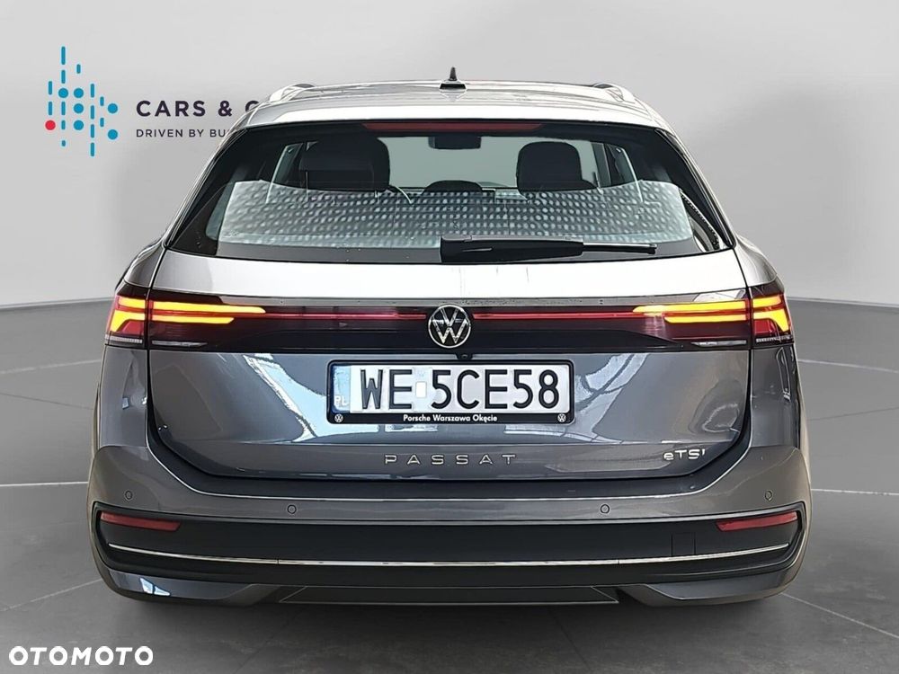 Volkswagen Passat - 28