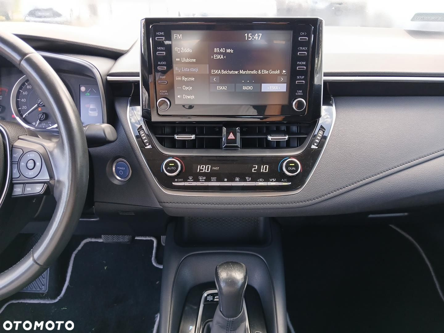 Toyota Corolla 1.8 Hybrid Comfort - 27