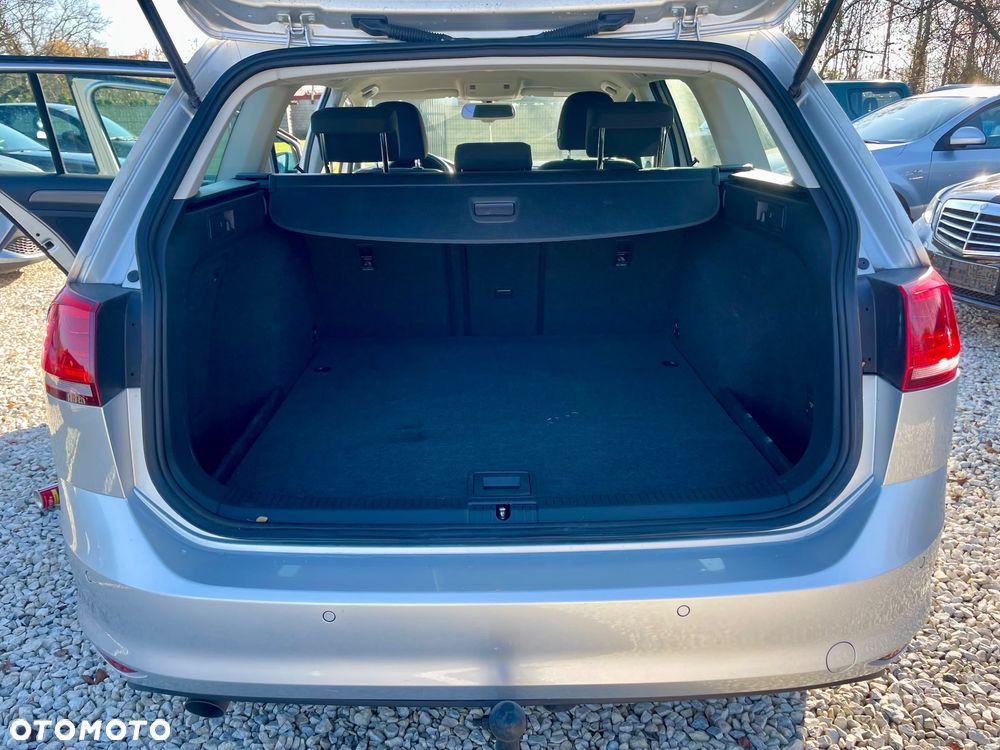 Volkswagen Golf VII 1.6 TDI BMT Comfortline - 24