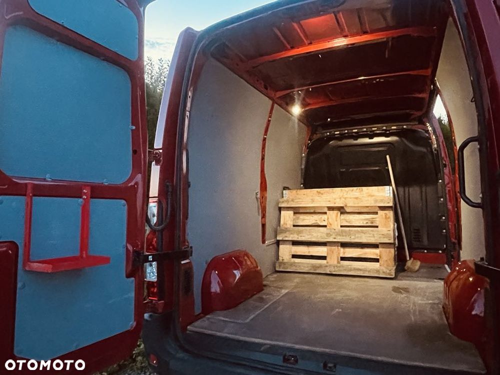Nissan INTERSTAR - 13