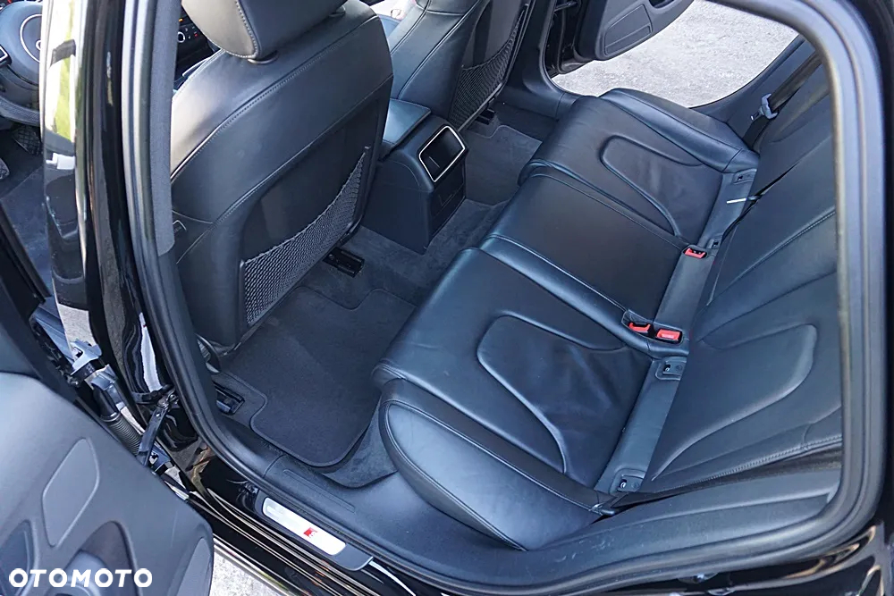 Audi A4 Avant 2.0 TDI DPF clean diesel S line Sportpaket - 20