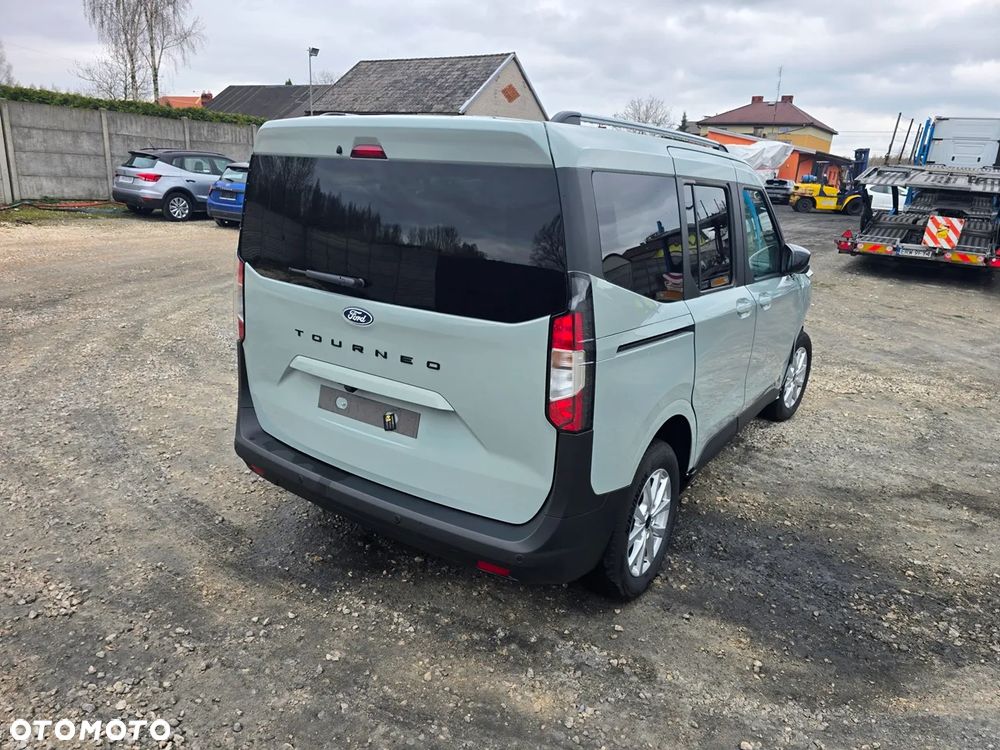 Ford Tourneo Courier ver-1-0-ecoboost-trend - 6