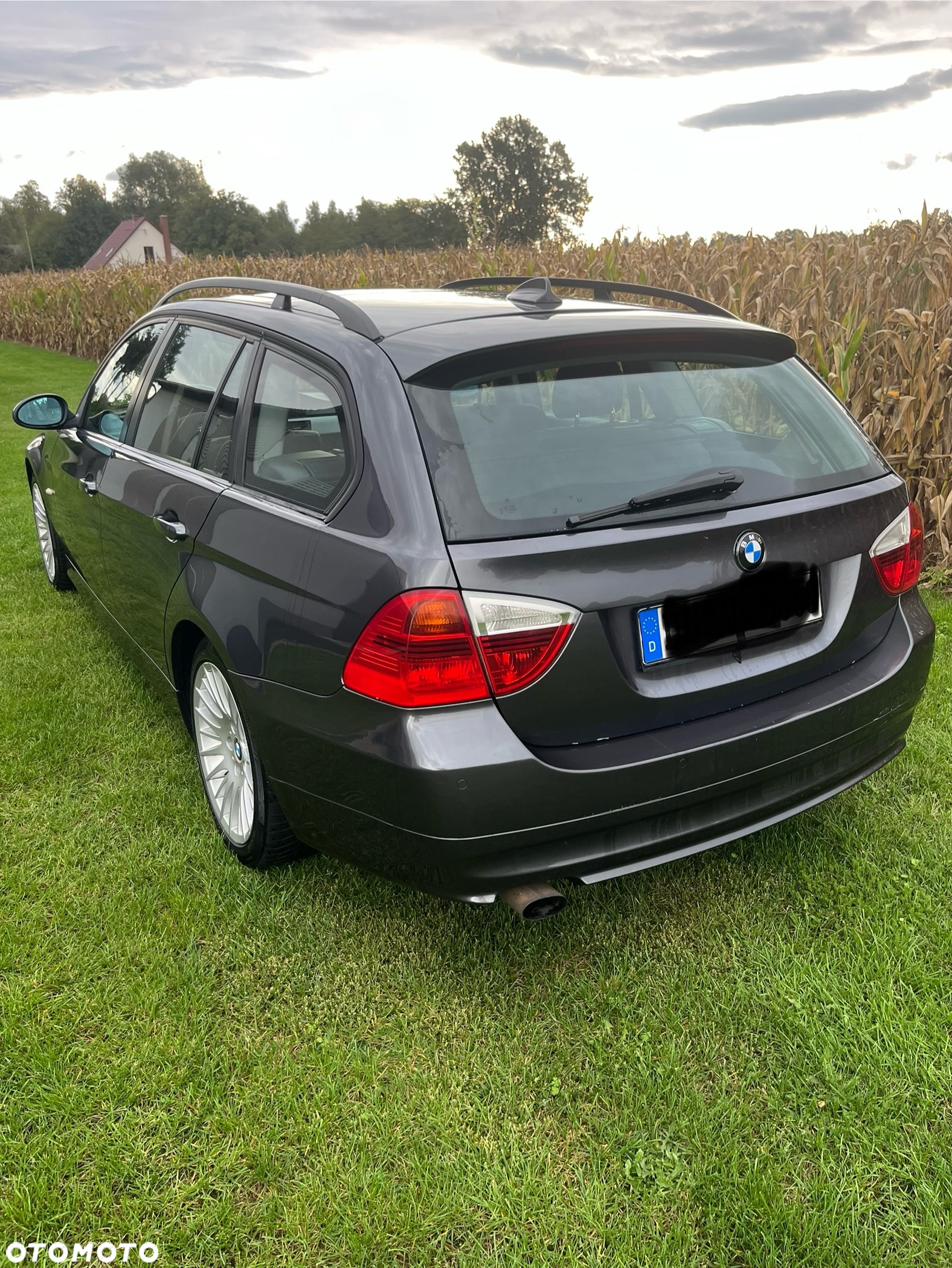 BMW Seria 3 318d DPF Touring - 5