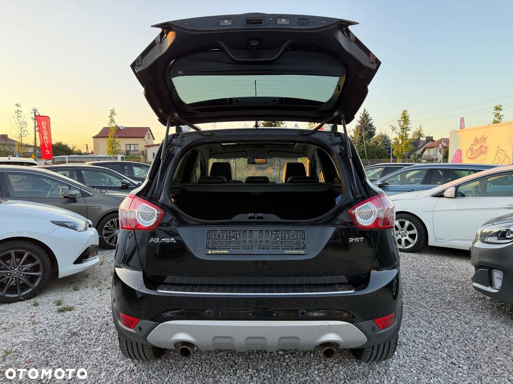 Ford Kuga 2.5 4x4 Titanium - 34