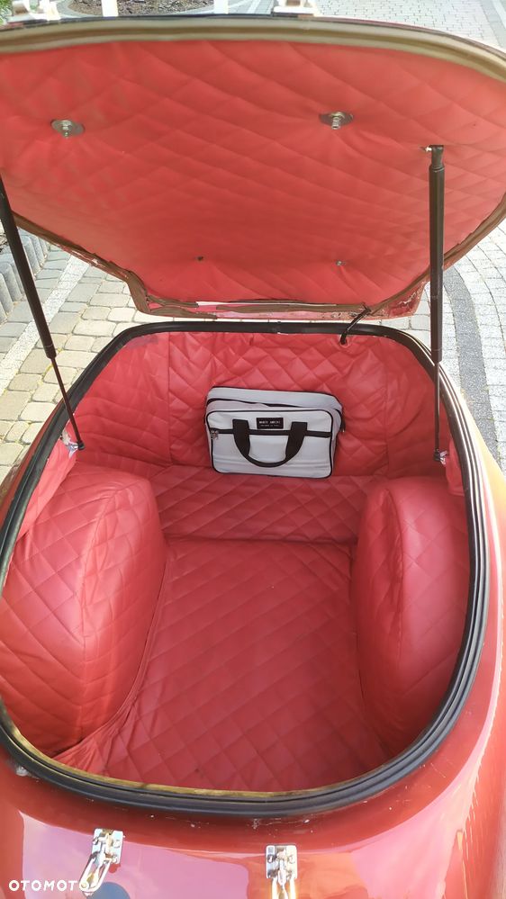 Honda GL - 40
