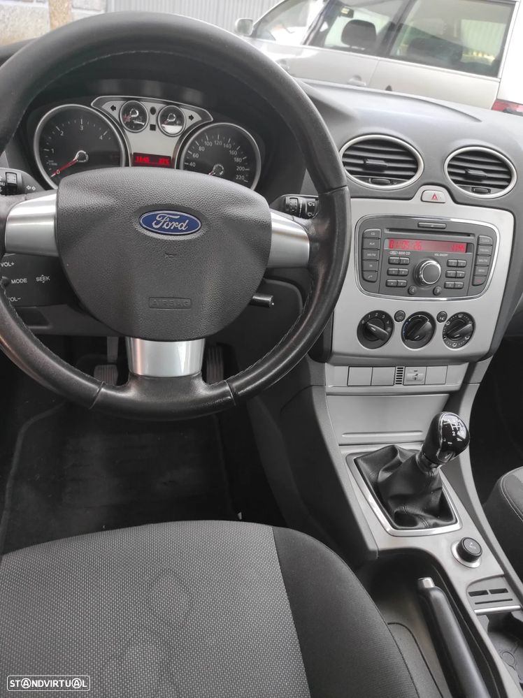 Ford Focus 1.6 TDCi Connection - 6