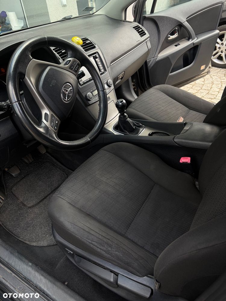 Toyota Avensis 2.0 D-4D Sol - 13