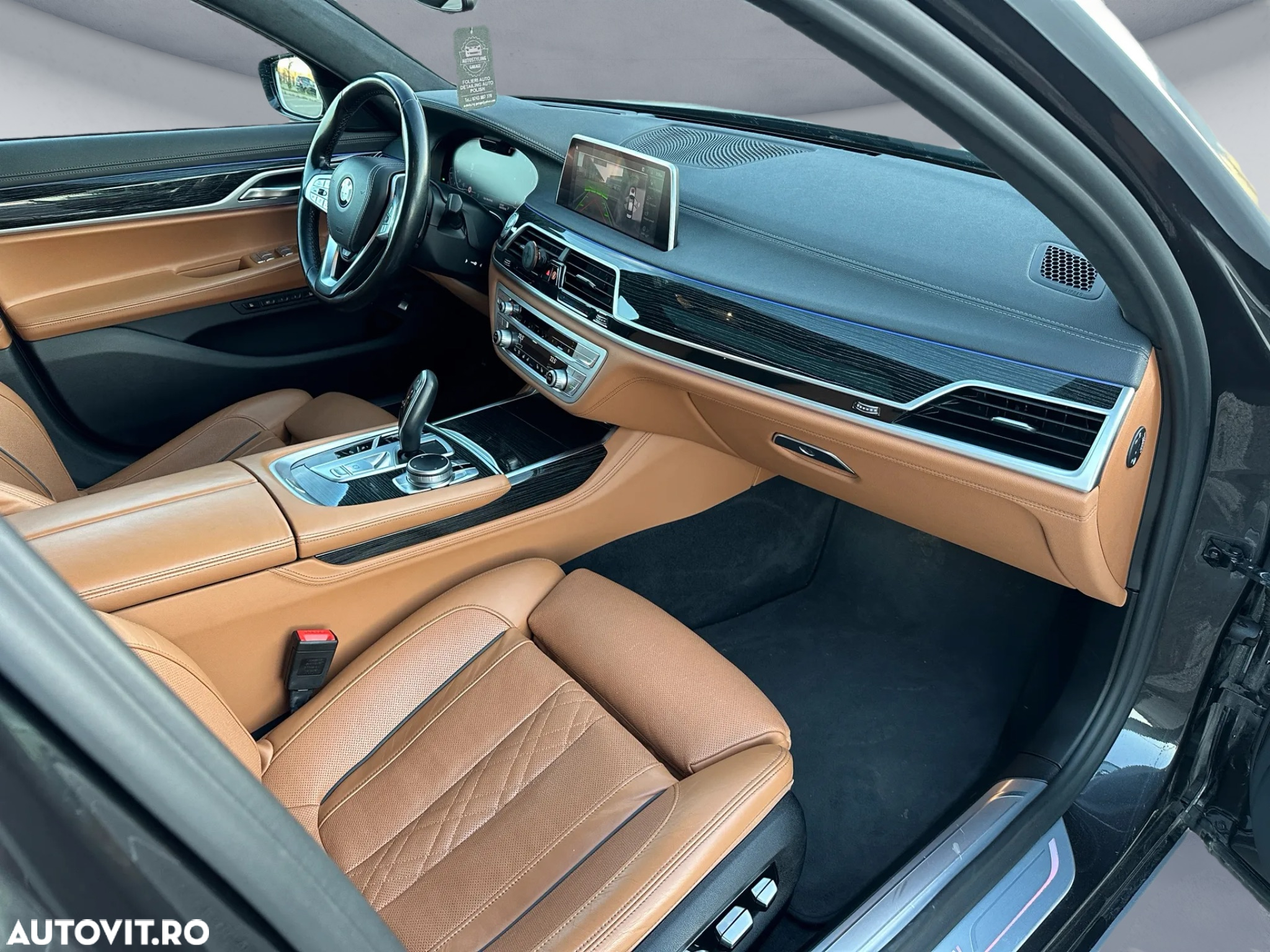 BMW Seria 7 730d xDrive MHEV - 10