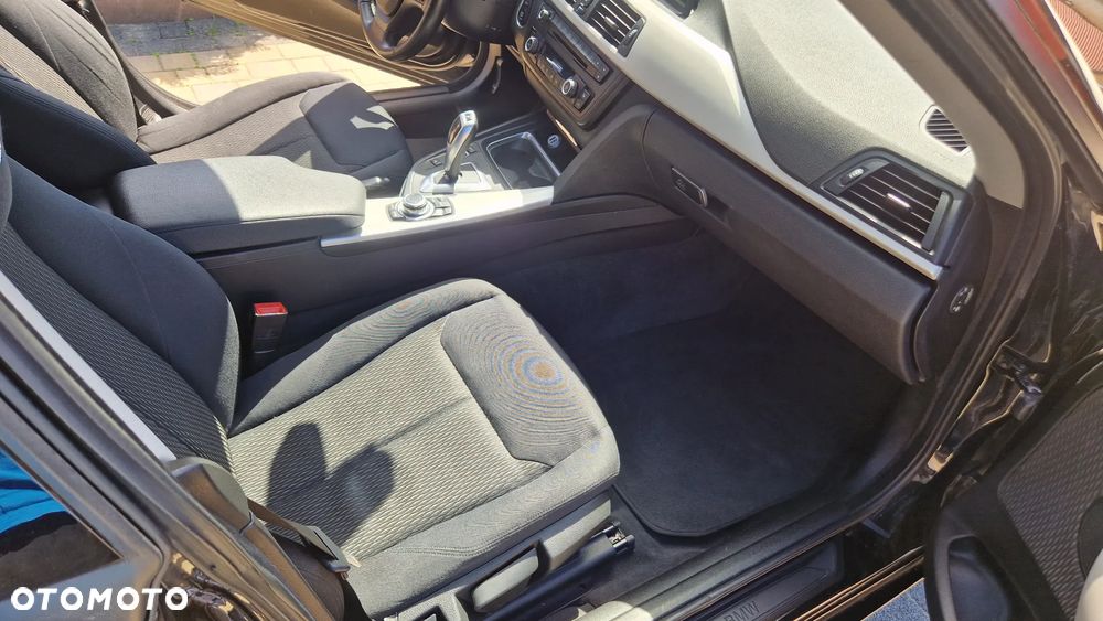 BMW Seria 3 - 8
