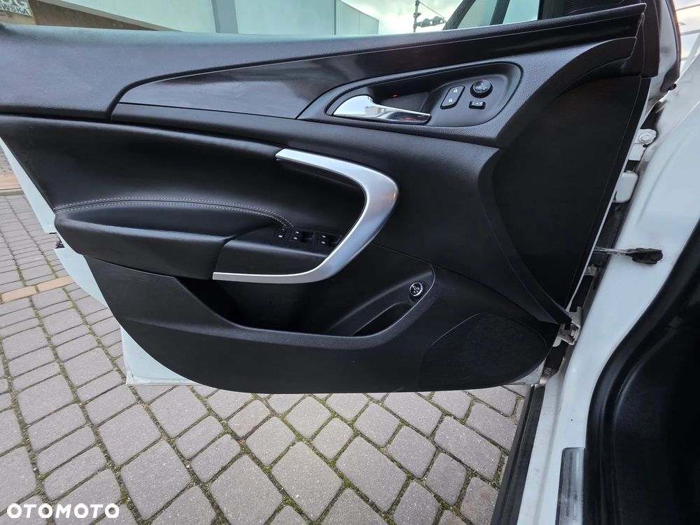 Opel Insignia 2.0 CDTI Executive S&S - 22