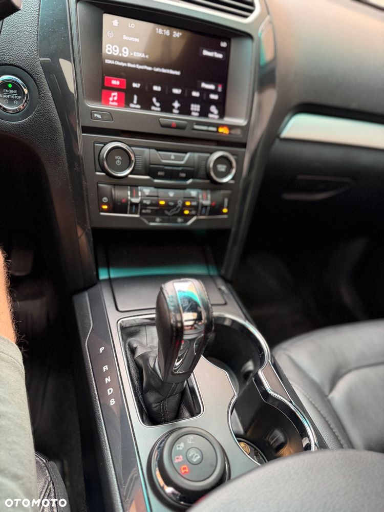 Ford Explorer - 30