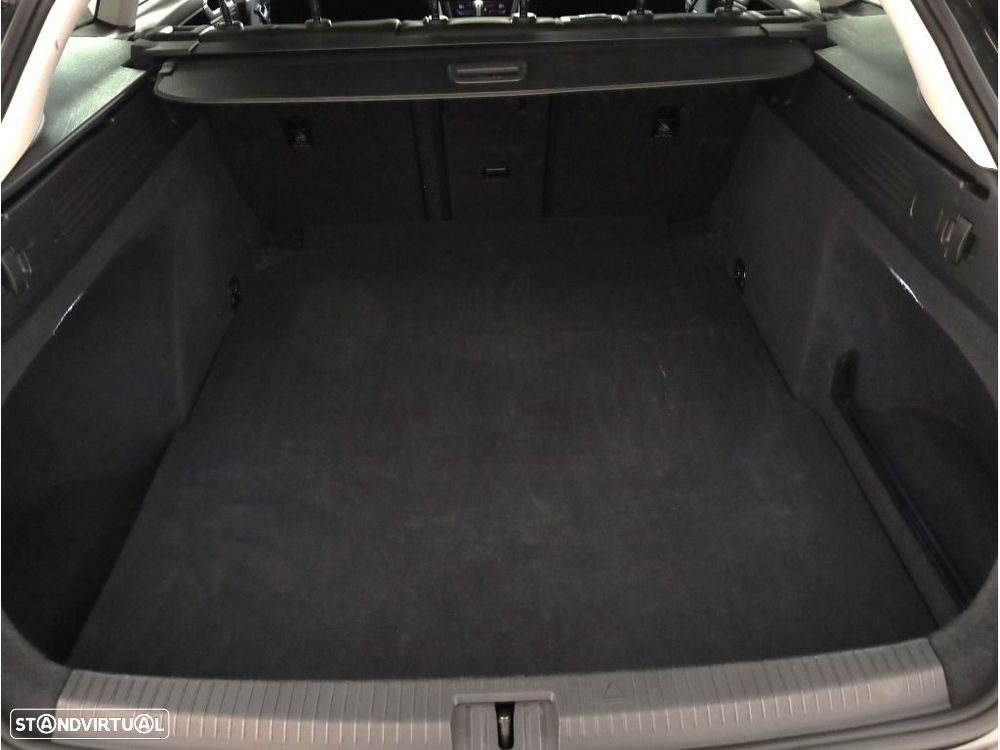 VW Arteon Shooting Brake 2.0 TDI Elegance DSG - 17