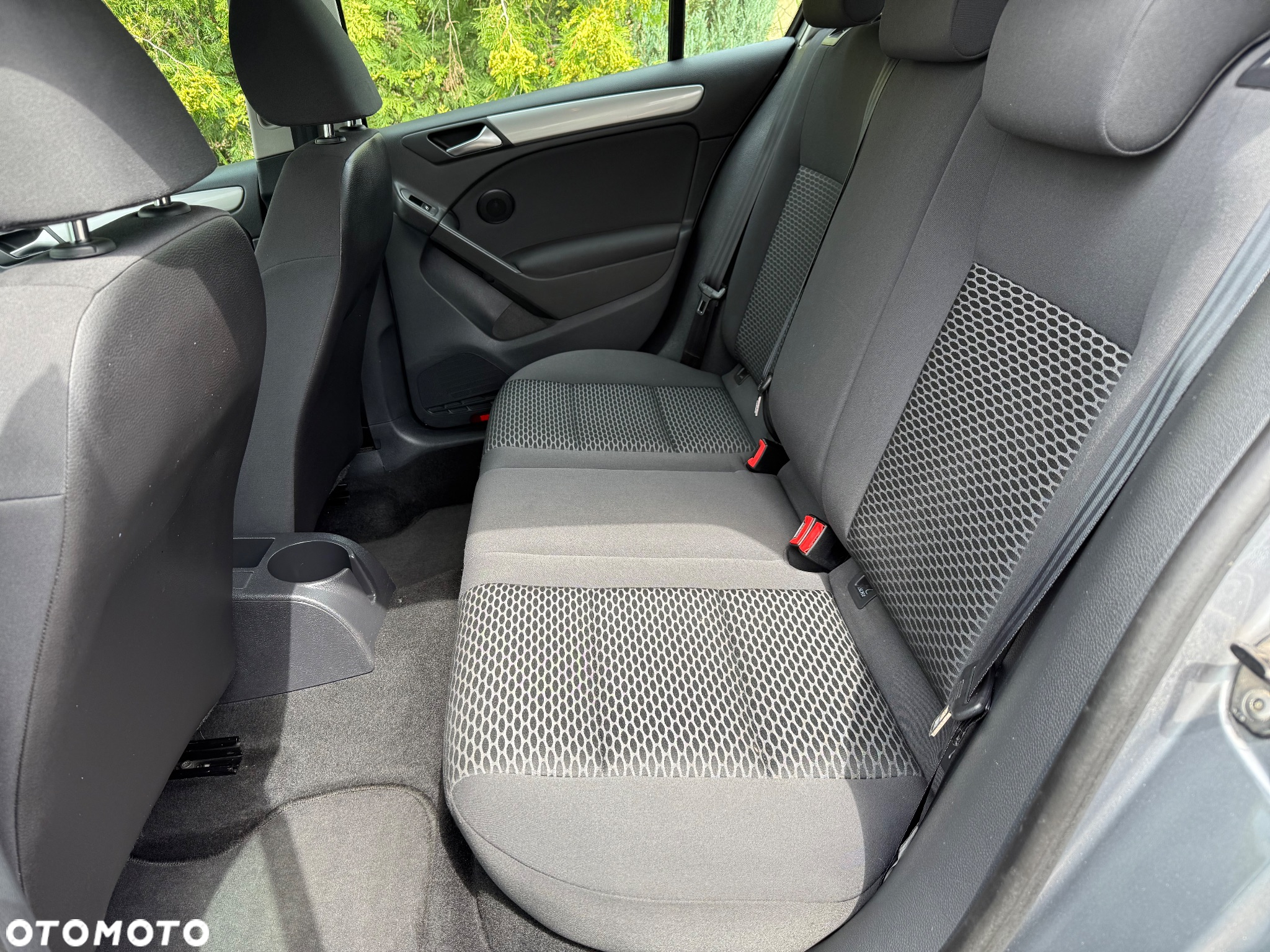 Volkswagen Golf 1.6 TDI DPF BlueMotion - 15