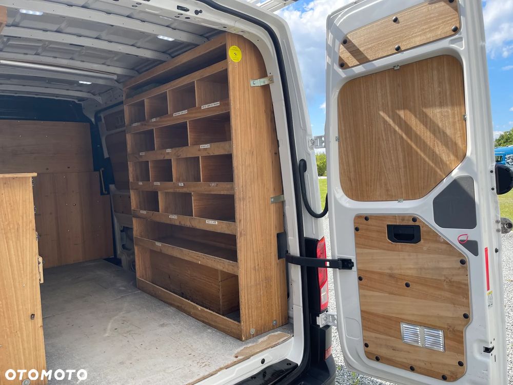 Volkswagen CRAFTER - 8