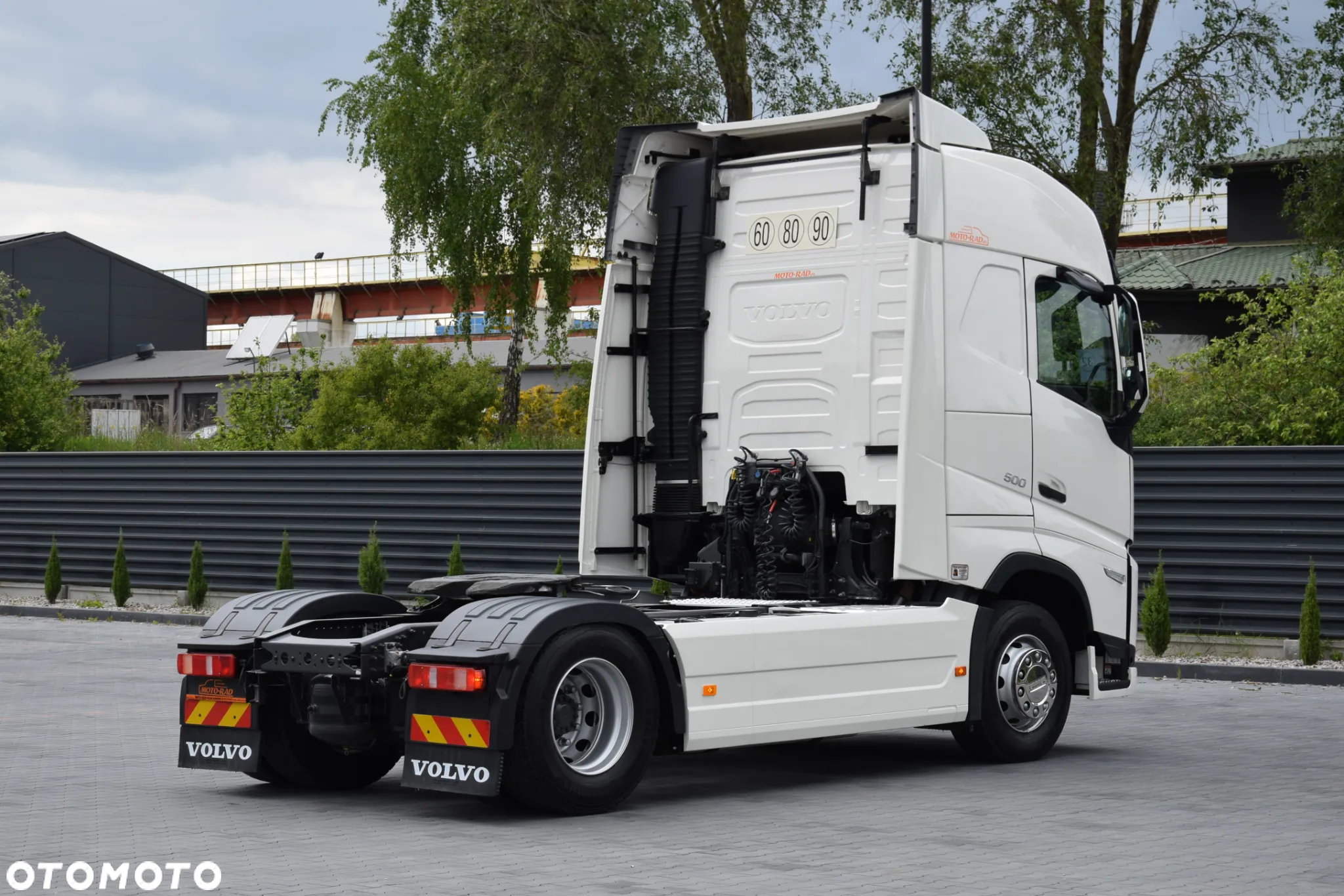 Volvo FH500 / EURO 6 / NOWY MODEL / KLIMATYZACJA POSTOJOWA / ACC / LEDY / 2 ZBIORNIKI PALIWA / FULL SPILERY / 2022 / NISKI PRZEBIEG / SERWISOWANY / SPROWADZONY - 5