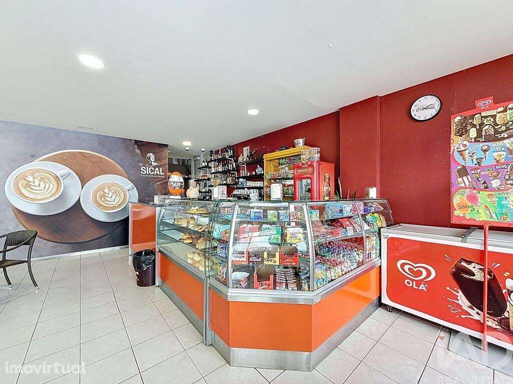 Loja / Estabelecimento Comercial em Caniço de 94,00 m2 - Grande imagem: 4/14