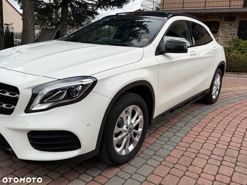 Mercedes-Benz GLA 250 4Matic 7G-DCT AMG Line - 2