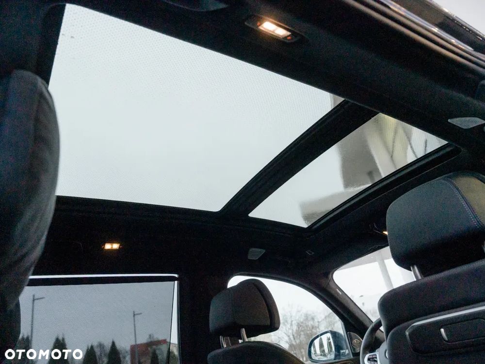 BMW X7 - 16