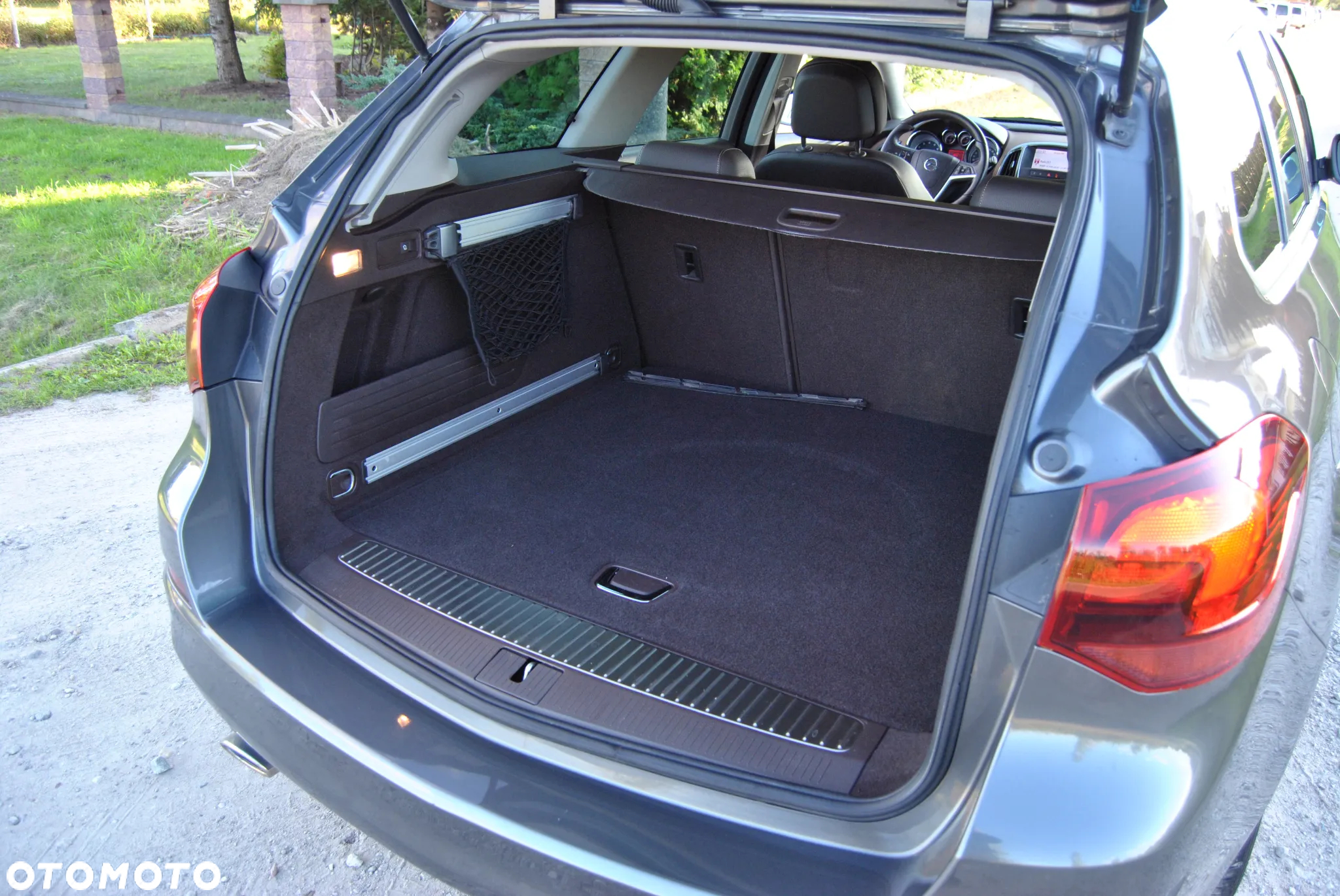 Opel Astra IV 1.4 T Cosmo - 37
