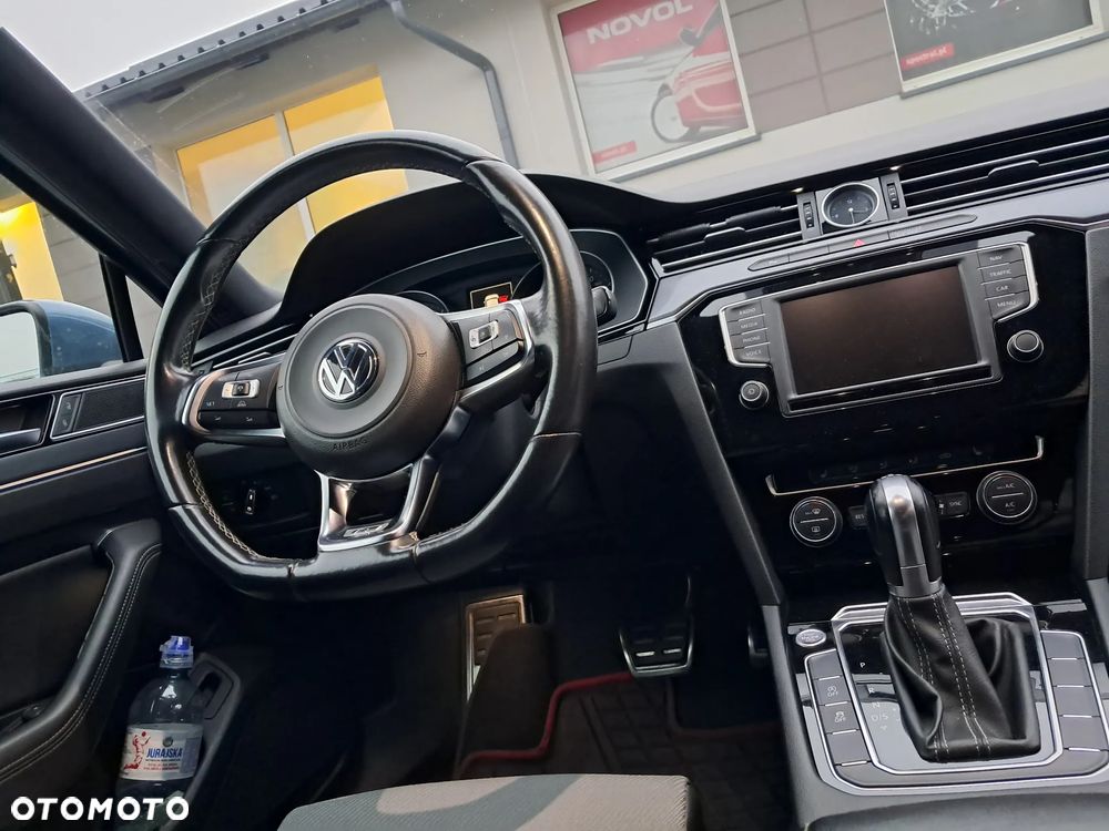 Volkswagen Passat 2.0 TDI Business DSG - 14