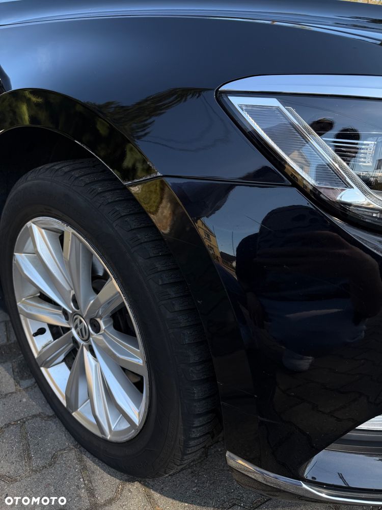Volkswagen Passat 2.0 TDI SCR Comfortline - 17