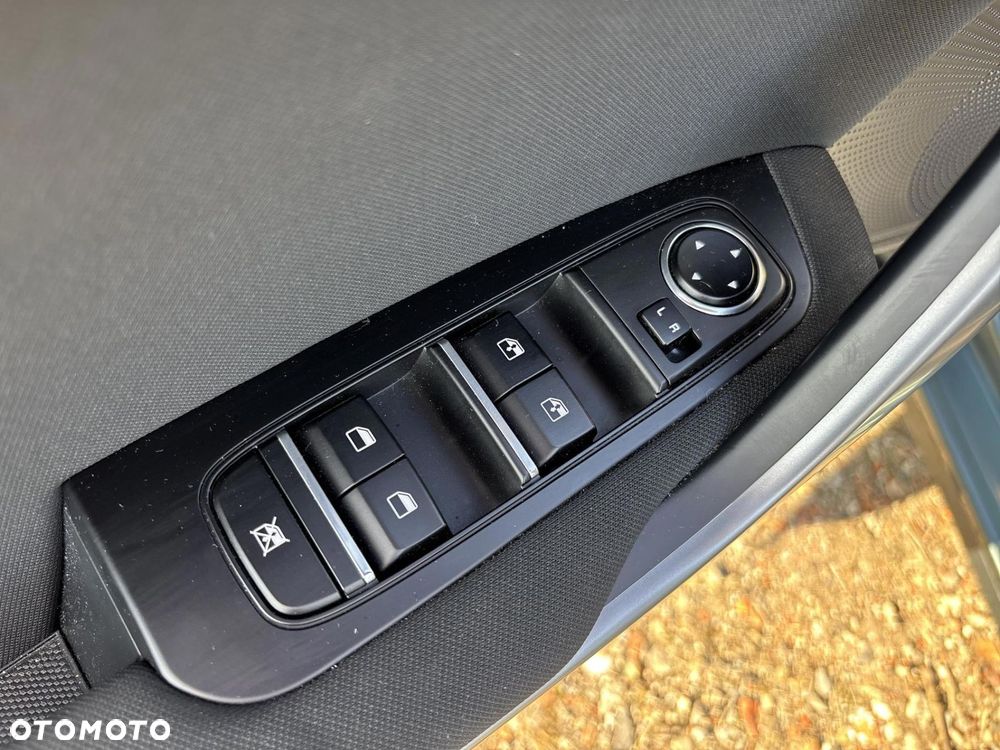 Kia Ceed 1.5 T-GDI M DCT - 21