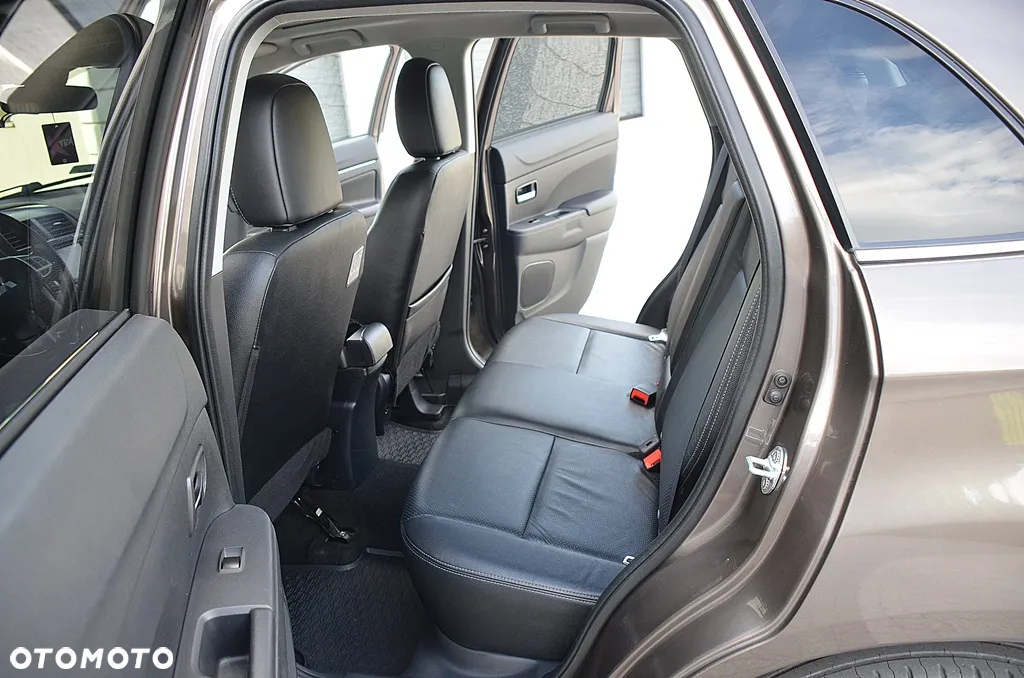 Mitsubishi ASX 1.8 DID Instyle NAVI 4WD AS&G - 9
