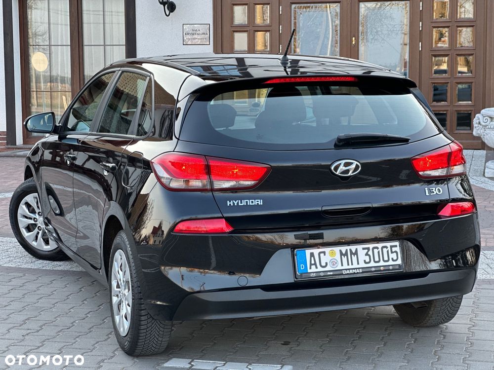 Hyundai i30 1.4 Passion Plus - 12