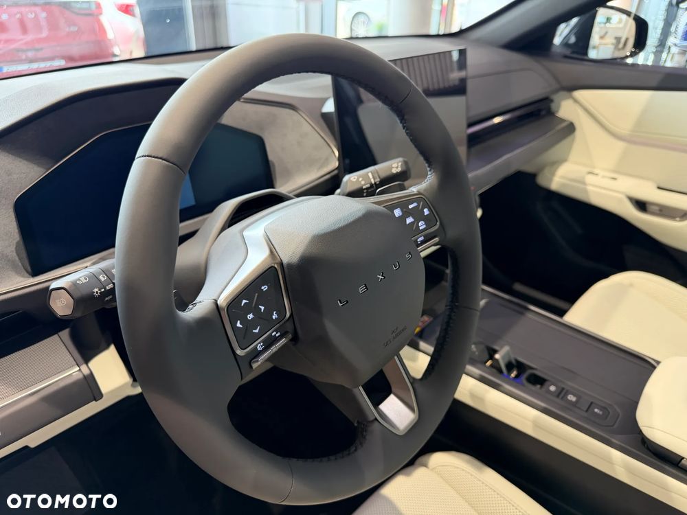 Lexus ES - 11