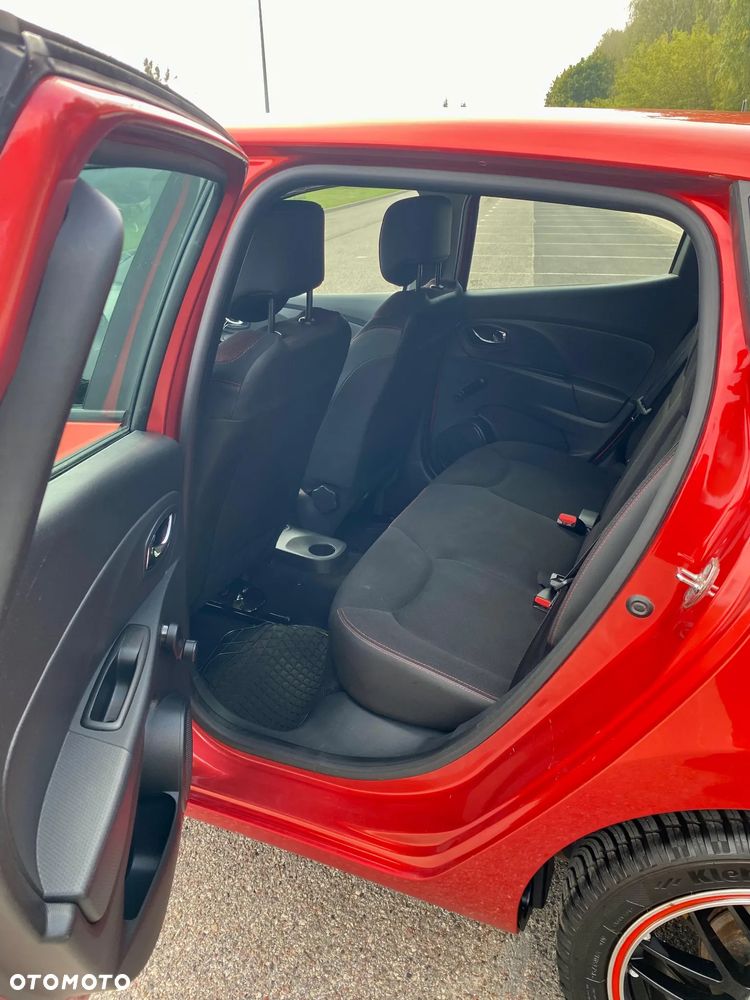 Renault Clio - 10