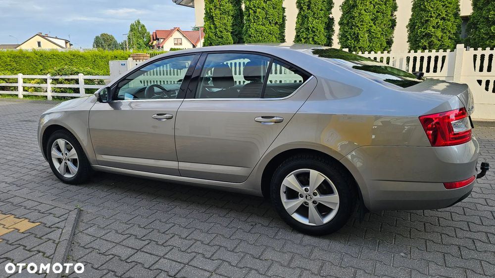 Skoda Octavia 2.0 TDI Ambiente - 4