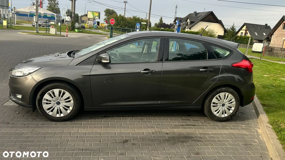 Ford Focus 1.6 Trend - 5