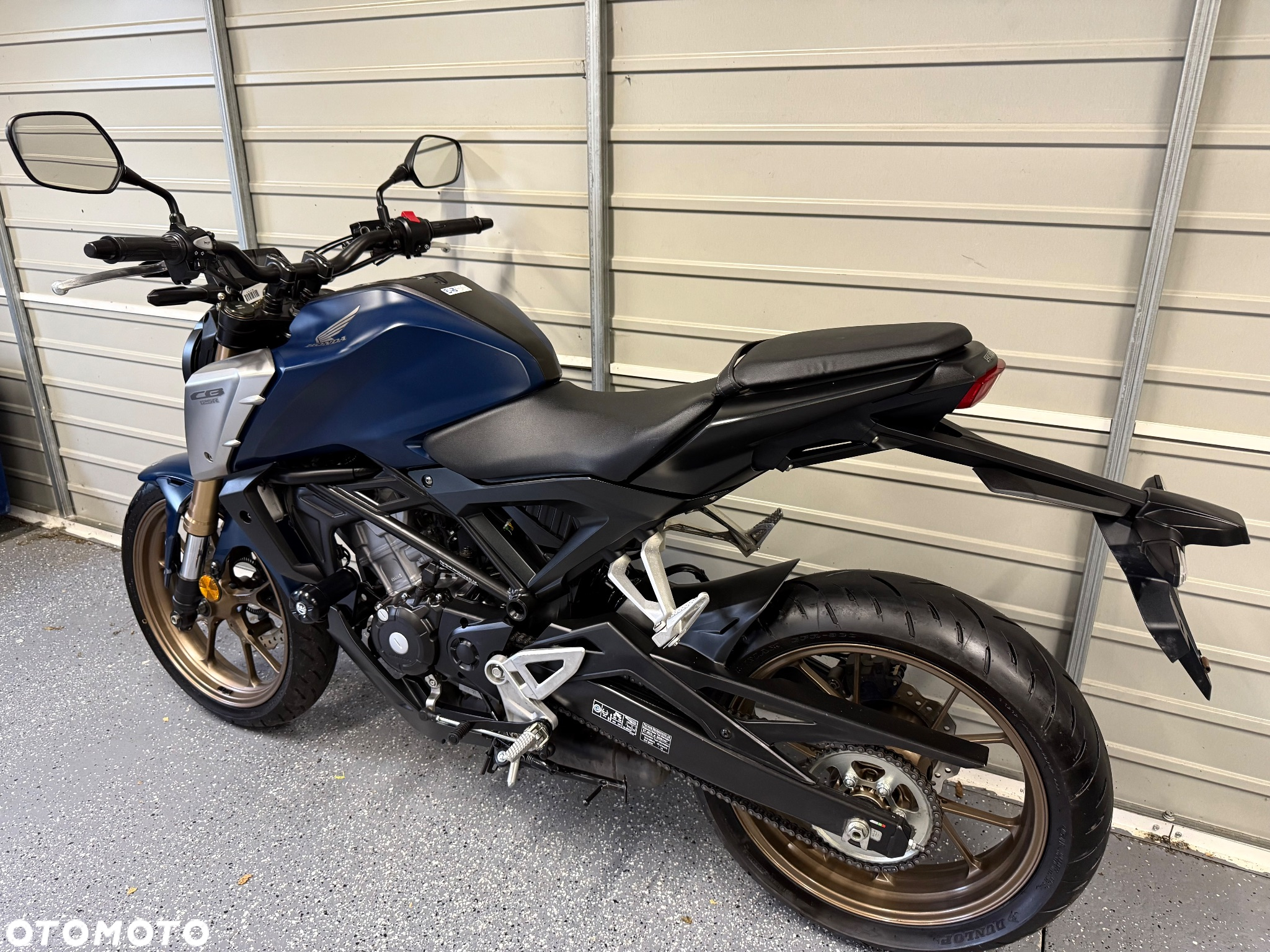 Honda CB - 10