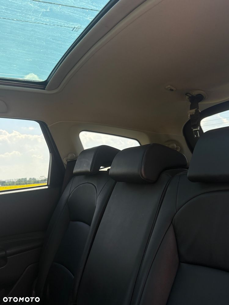 Nissan Qashqai+2 2.0 Tekna Premium - 4